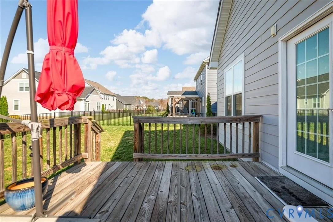Photo of 215 Lauradell Road