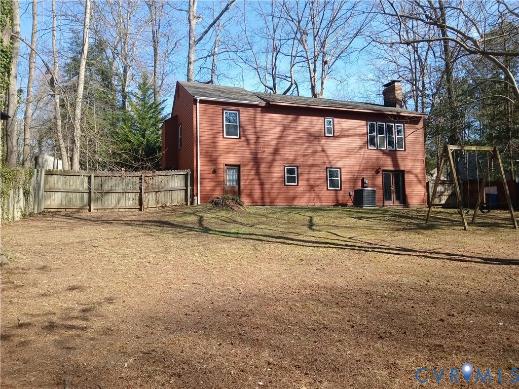 Photo of 1306 Old Log Trail
