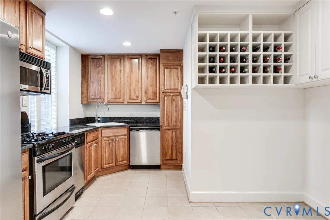 Photo of Unit 3D at 413 Stuart Circle