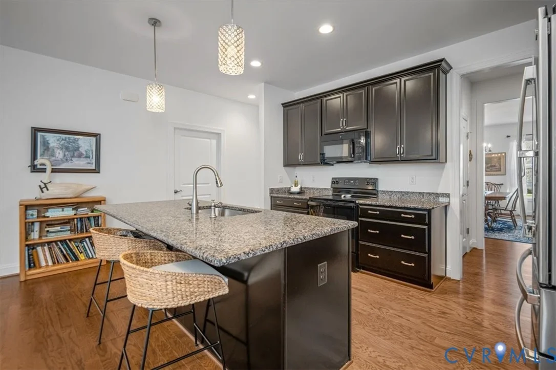 Photo of 215 Lauradell Road