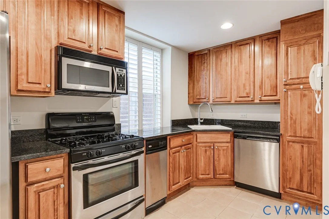 Photo of Unit 3D at 413 Stuart Circle