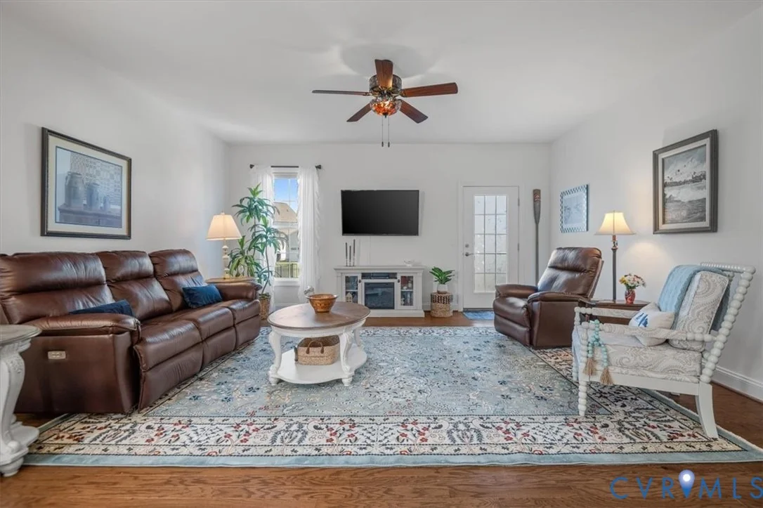 Photo of 215 Lauradell Road
