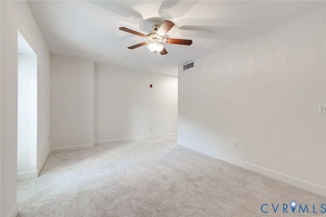 Photo of Unit 3D at 413 Stuart Circle