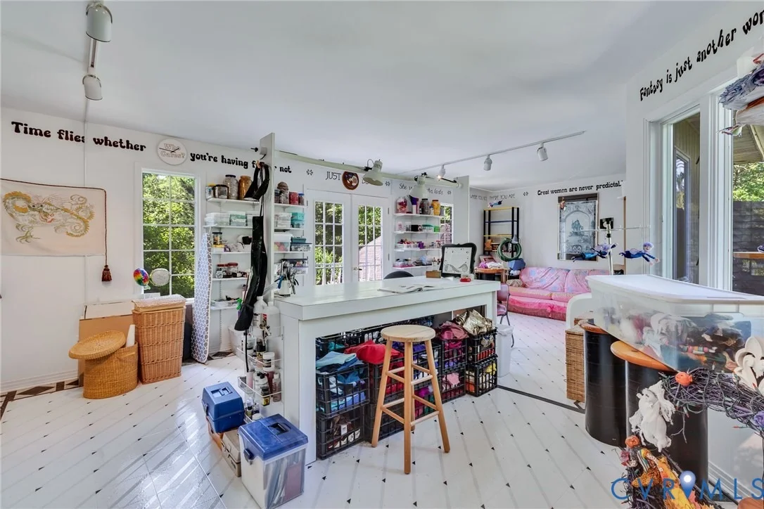 Photo of 1167 Ottoman Ferry Road