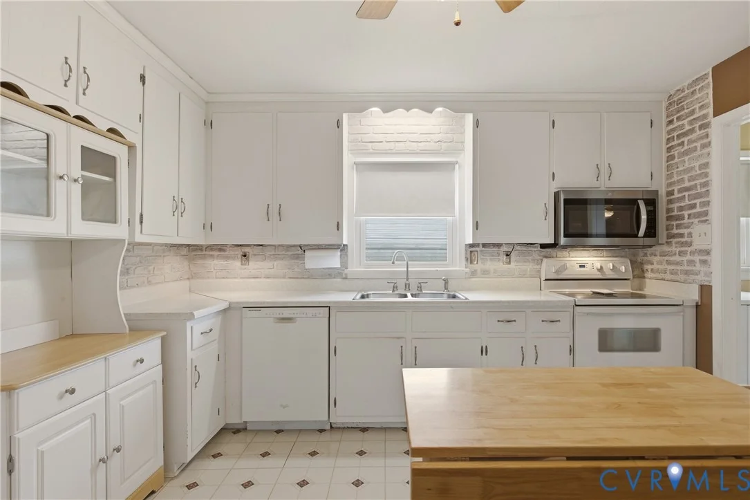 Photo of 4910 Hackney Road