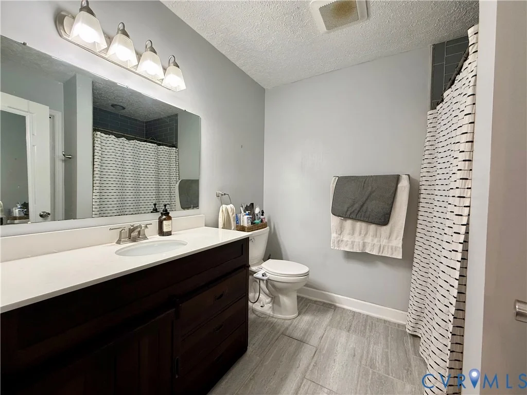 Photo of 327 Gilbert Street