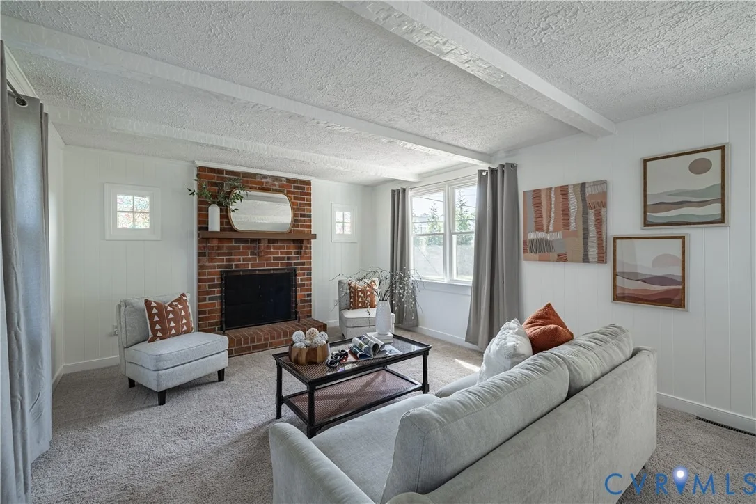 Photo of 2103 Aeronca Avenue