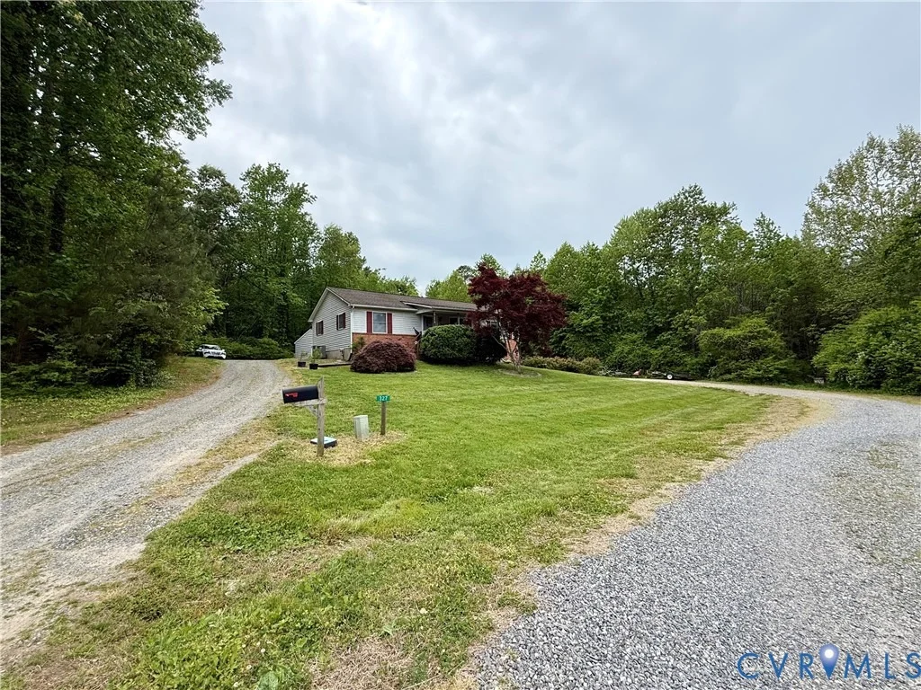 Photo of 327 Gilbert Street