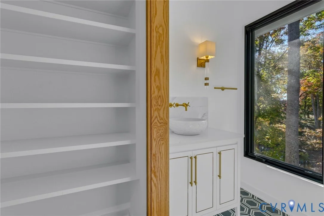 Photo of 212A Gordon Drive