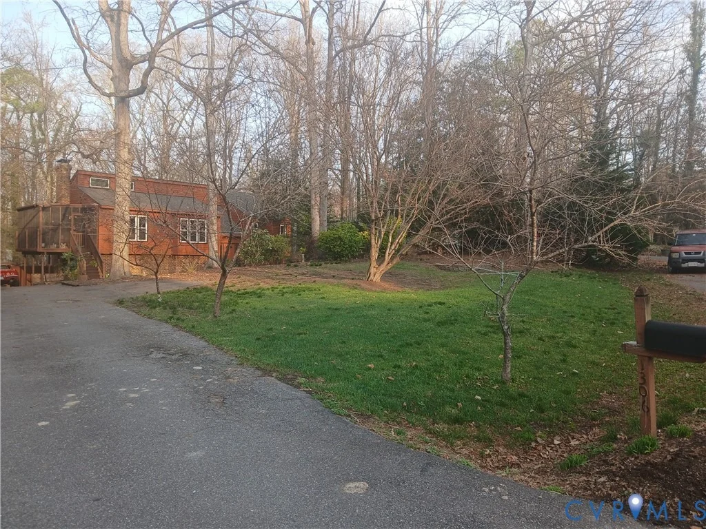 Photo of 1306 Old Log Trail