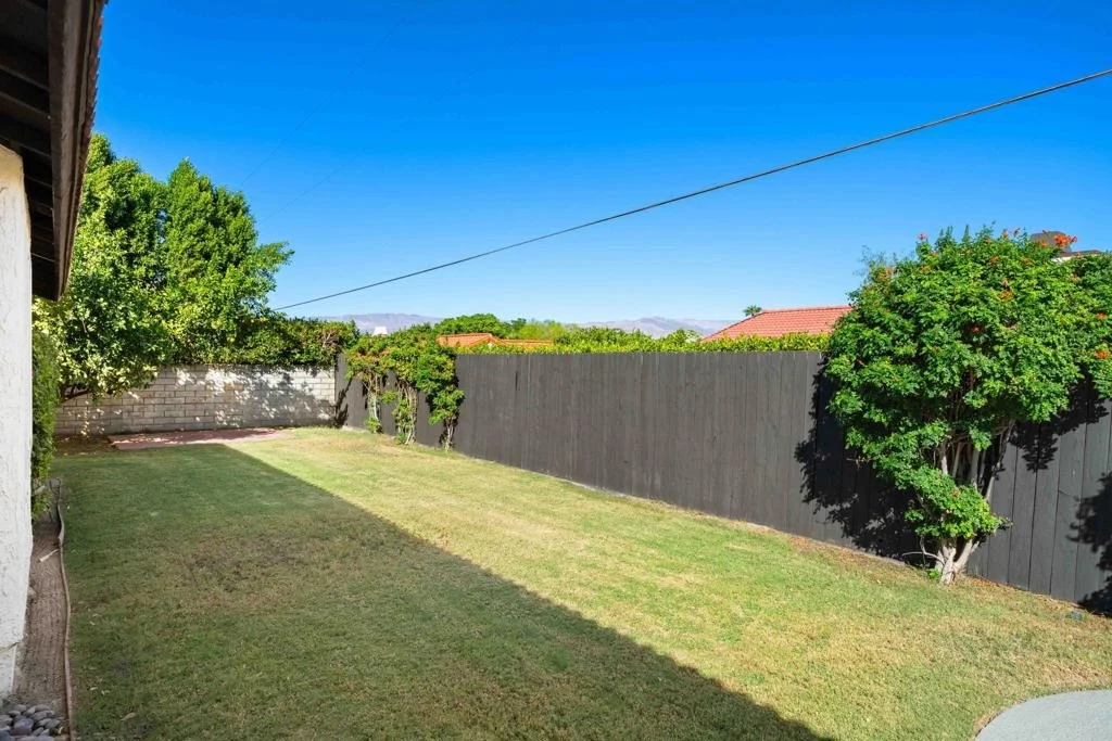 Photo of 42350 May Pen Road