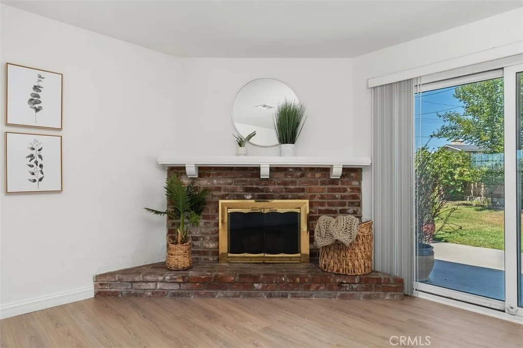 Photo of 11852 Garnet