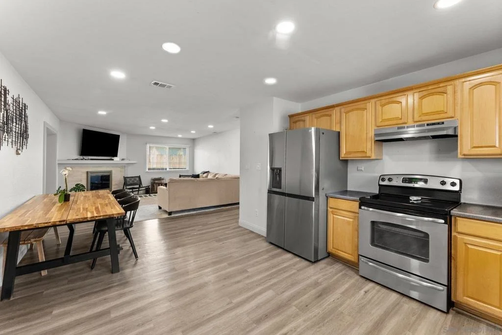Photo of 9618 Date St