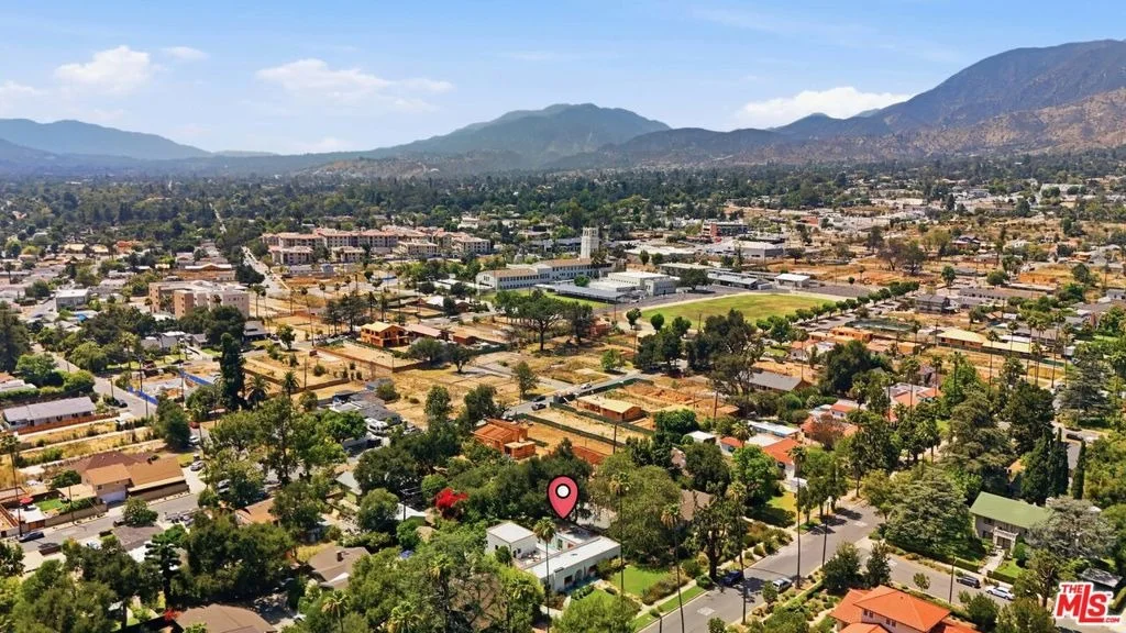 Photo of 2011 Mar Vista Avenue