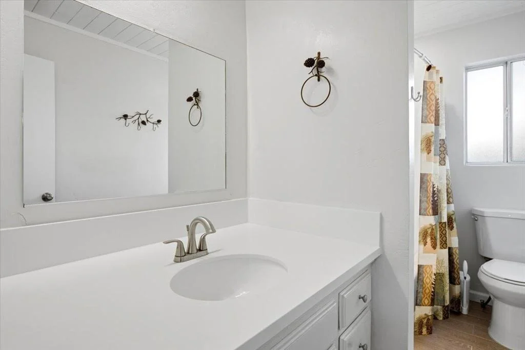 Photo of 913 Mount Doble Drive