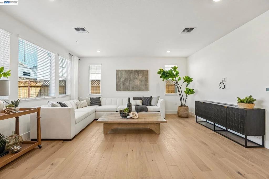 Photo of 800 Abigail Place