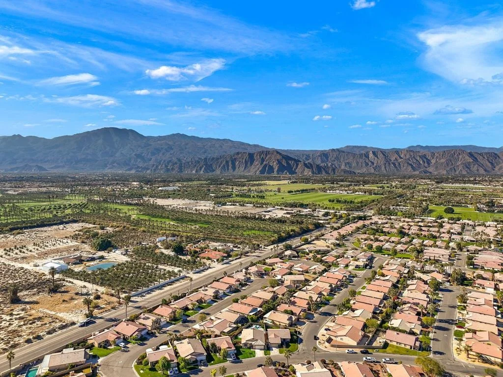 Photo of 49771 Lincoln Drive