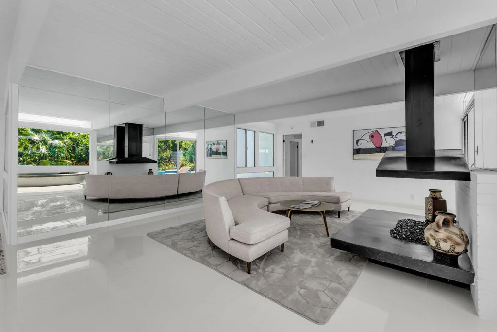 Photo of 1635 Palm Tree Drive