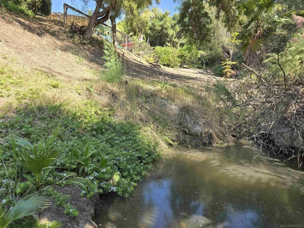 Photo of 2889 Camden Dr