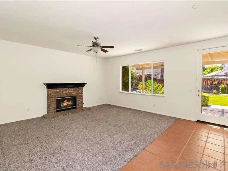 Photo of 1586 Silver Cup CT