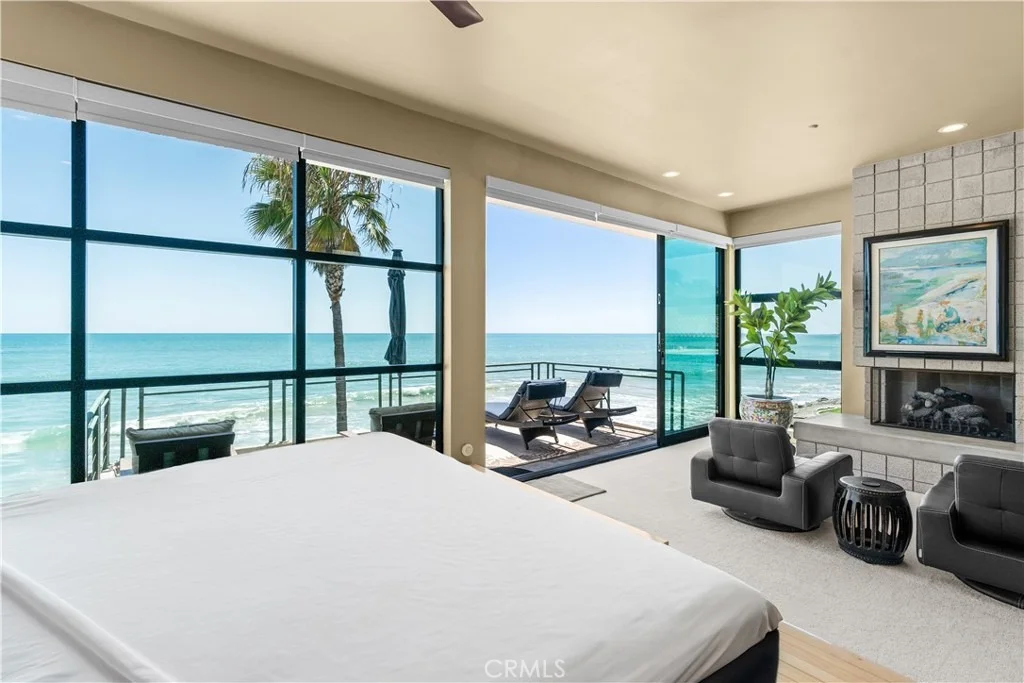Photo of 35121 Beach Road