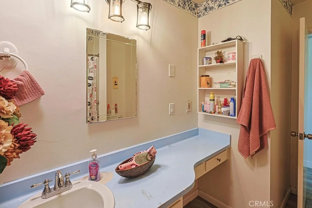 Photo of 11077 Robinson