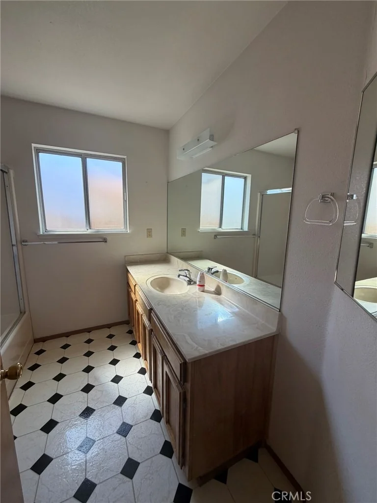 Photo of 17 Betsey Way