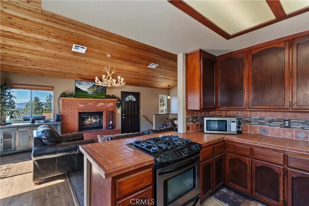 Photo of 43850 Yosemite Drive