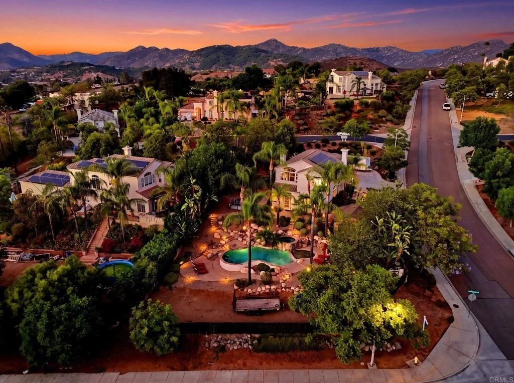 Photo of 2602 Canyon Crest Drive
