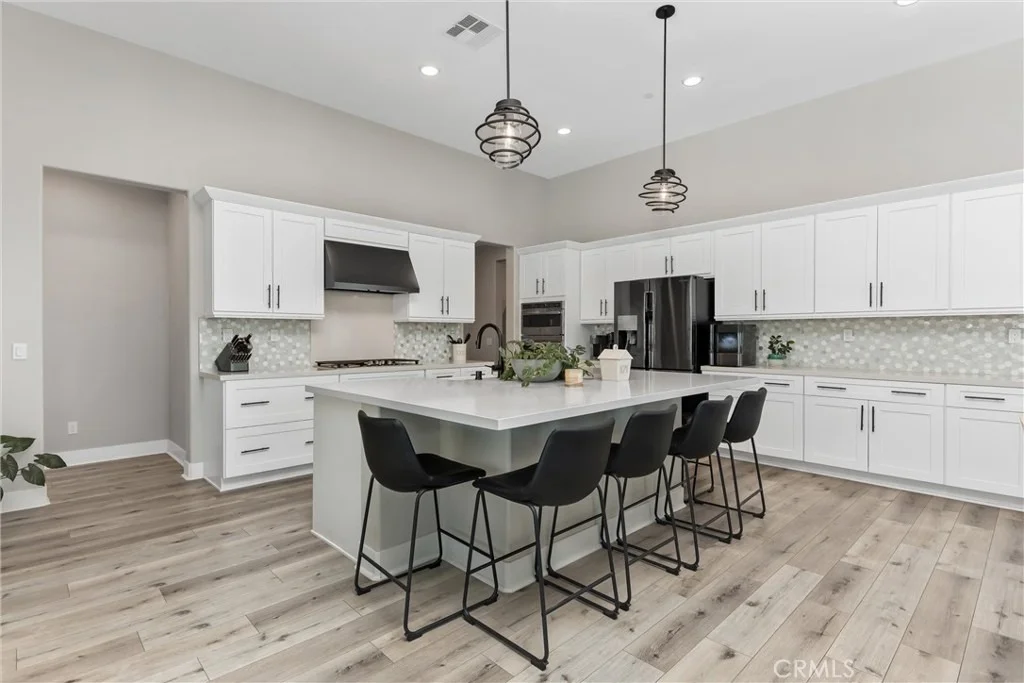 Photo of 1388 Melstone