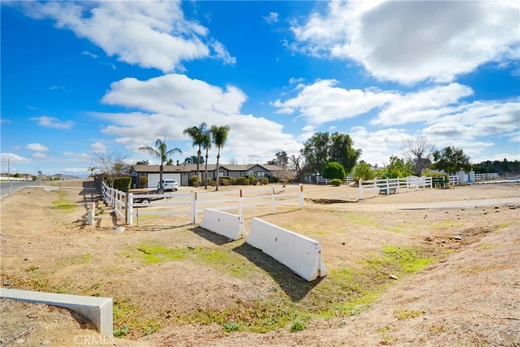 Photo of 30550 Stern Drive