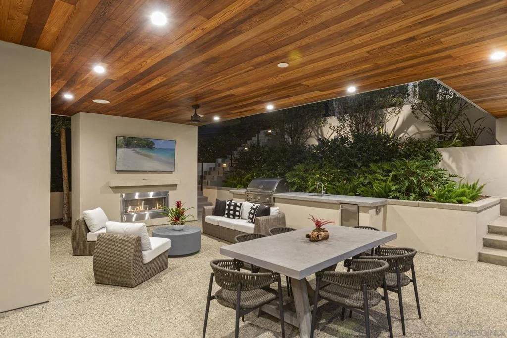Photo of 6349 Castejon