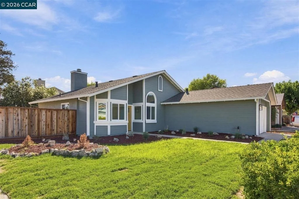 Photo of 301 Maude Ct