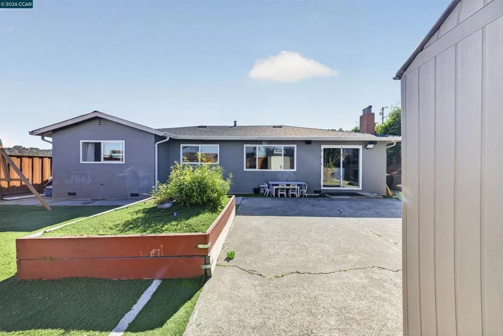Photo of 2444 Fitzpatrick St