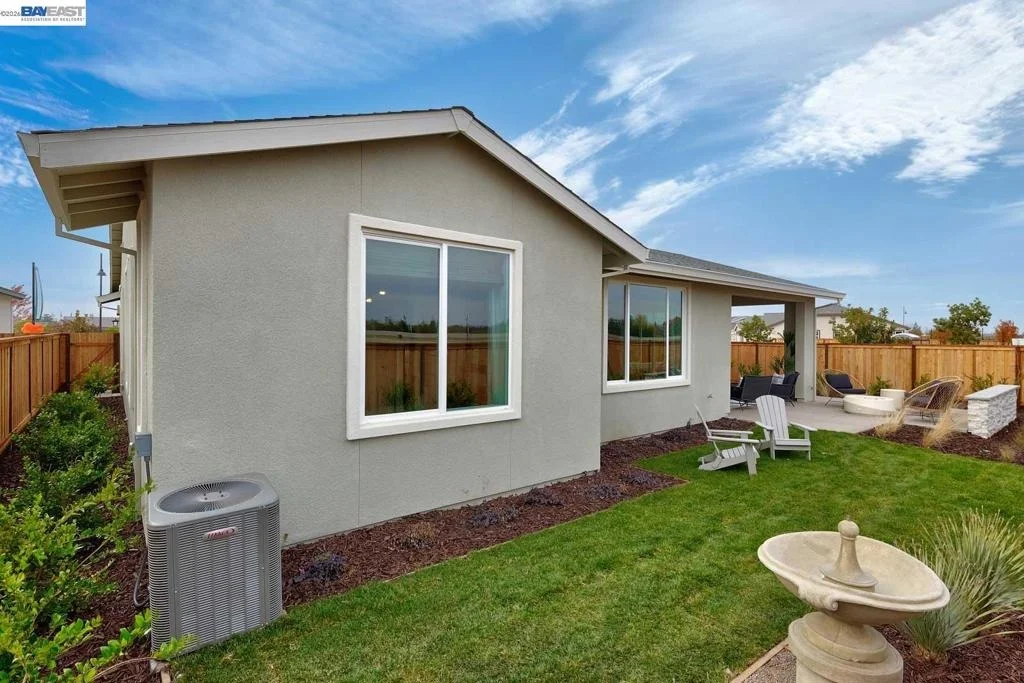 Photo of 1288 Parkcrest Circle