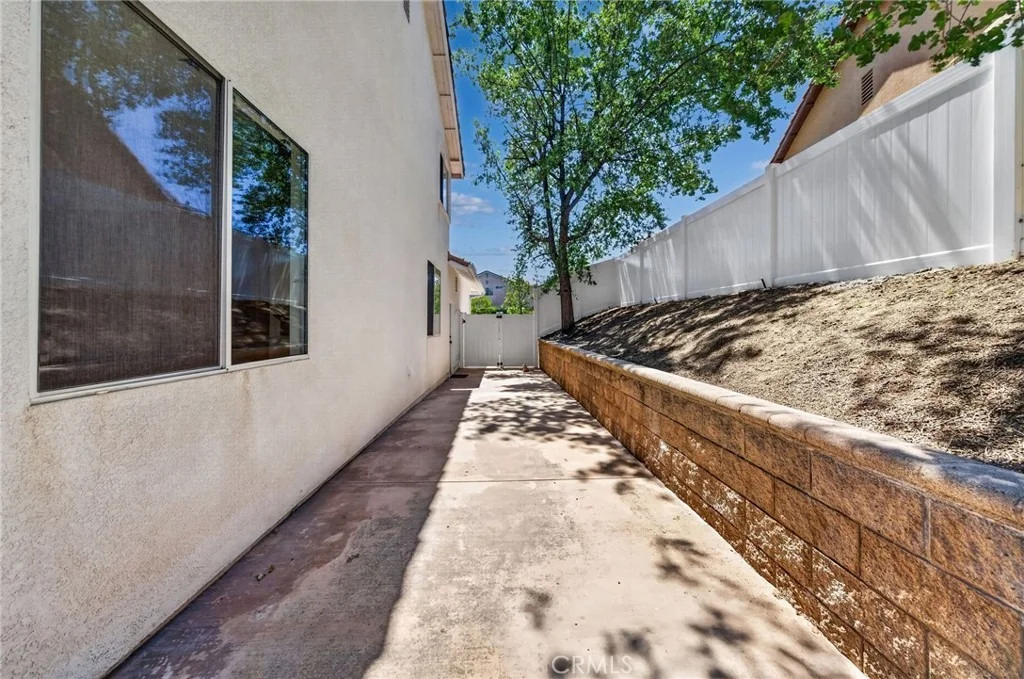 Photo of 39977 Chalon Court