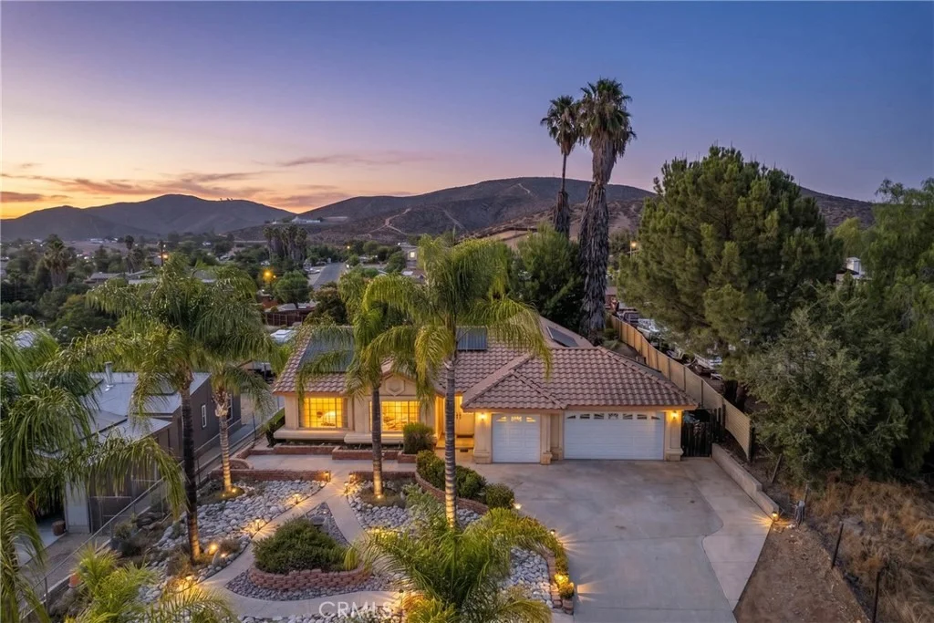 Photo of 24380 Paseo Arroyo