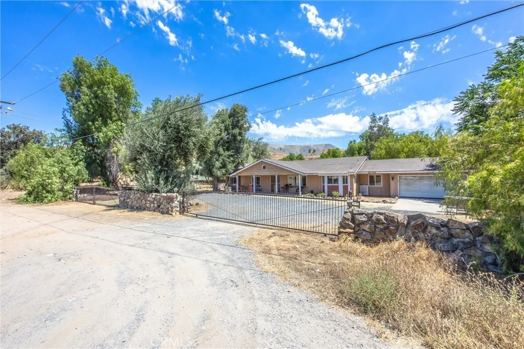 Photo of 9099 Cajalco