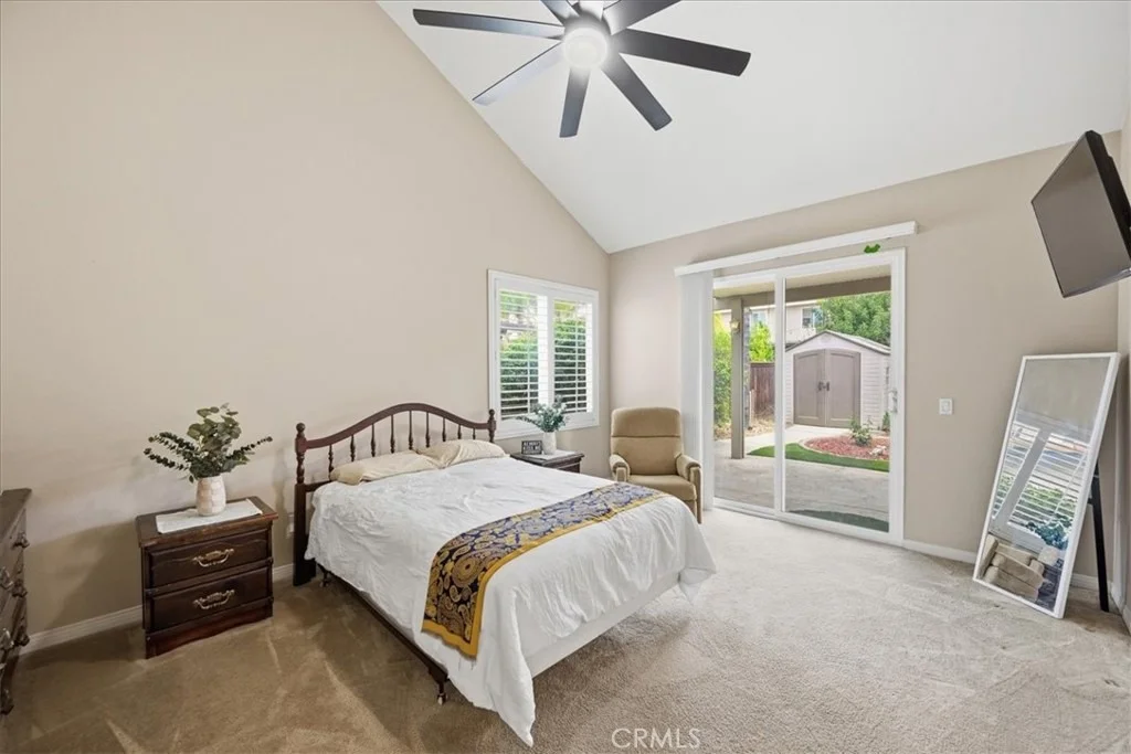 Photo of 37052 Almond