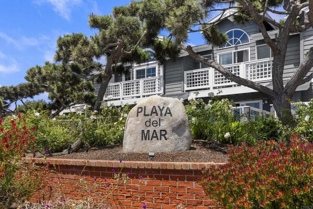 Photo of Unit 3 at 2921 Sandy Pointe