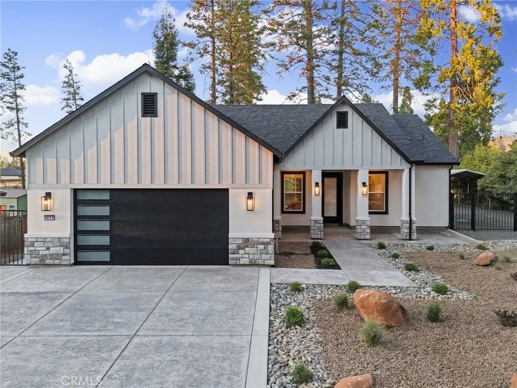 Photo of 1677 Paradisewood Drive