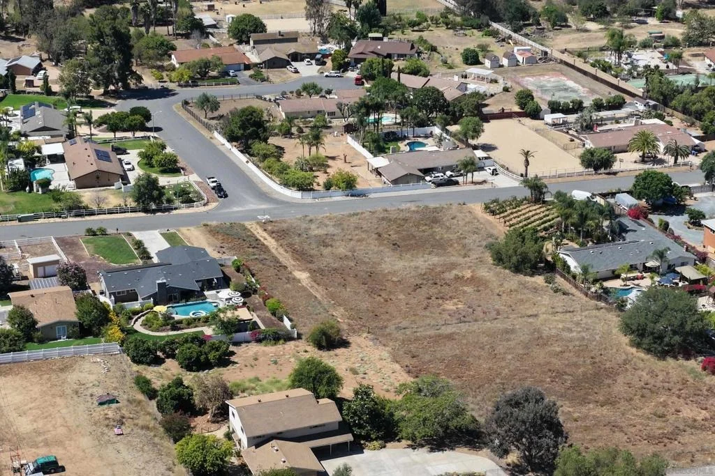 Photo of 14444 Twin Peaks Rd