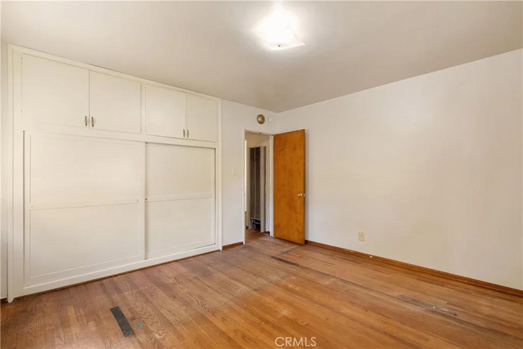 Photo of 1195 N Campus Avenue