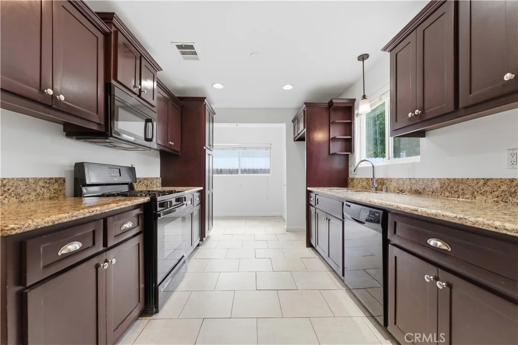 Photo of 18166 Keswick Street