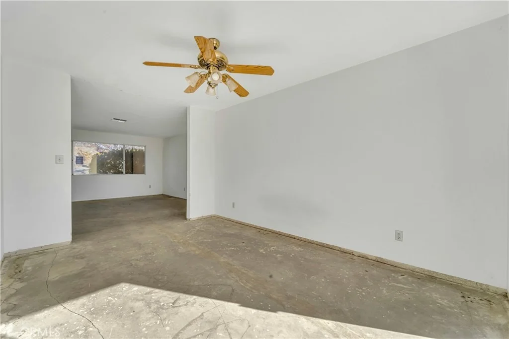 Photo of 31427 Indian Oak Rd