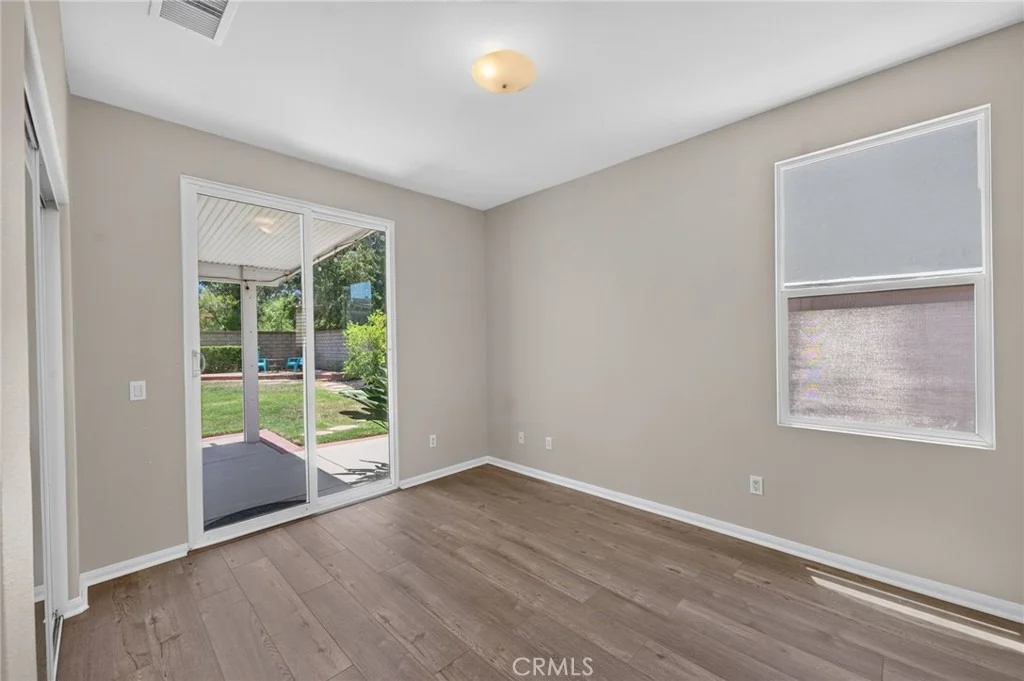 Photo of 2332 Douglaston