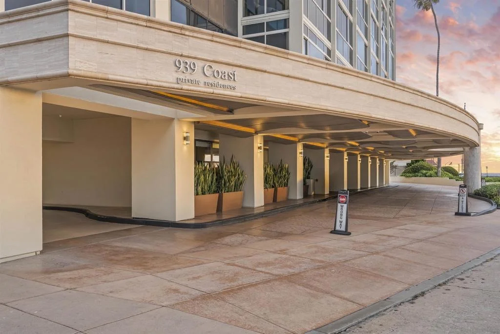 Photo of Unit 20E at 939 Coast Blvd