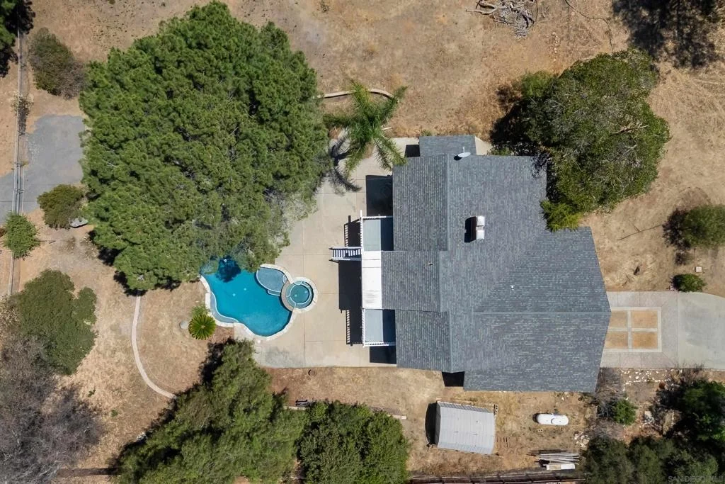 Photo of 2827 N Victoria Drive