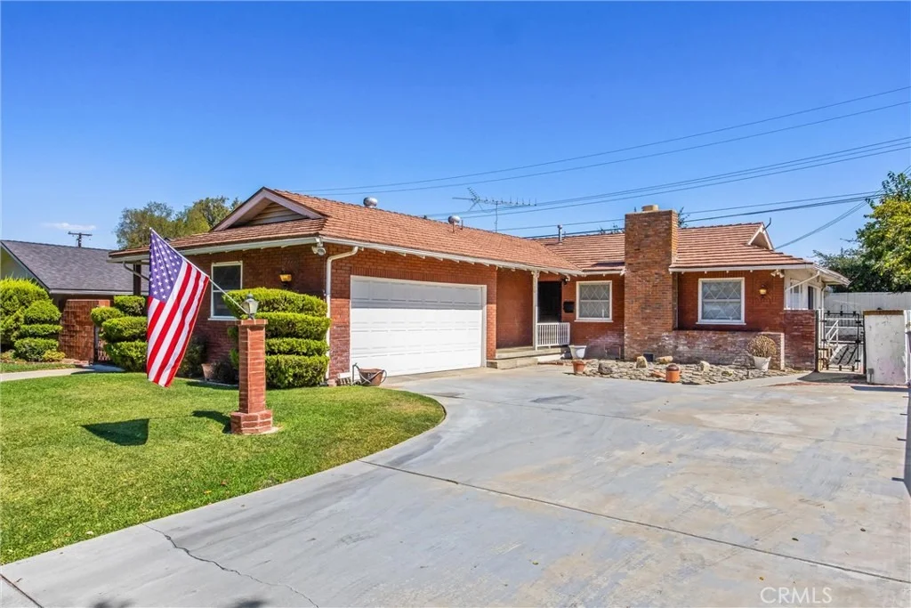 Photo of 6730 Montclair Dr