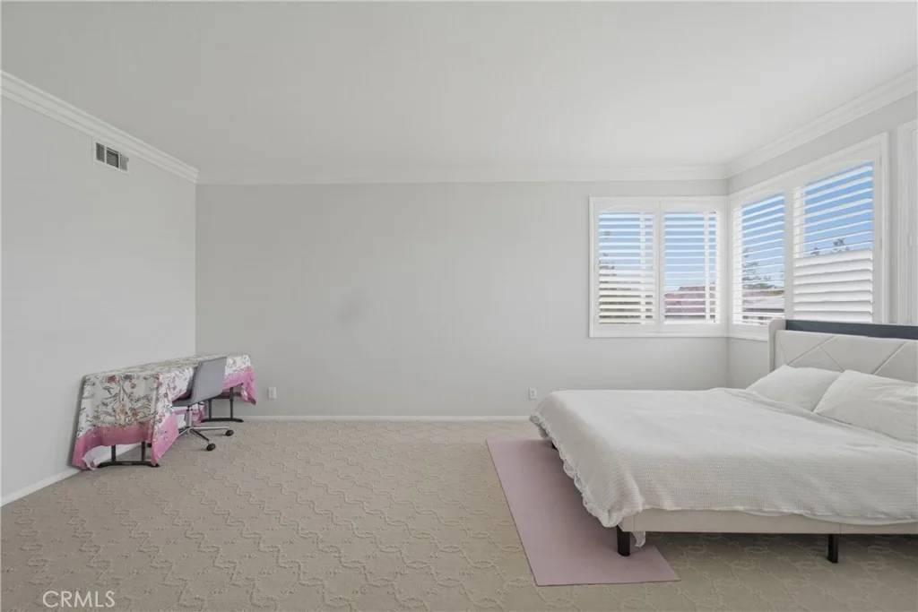 Photo of 21 WEDGEWOOD